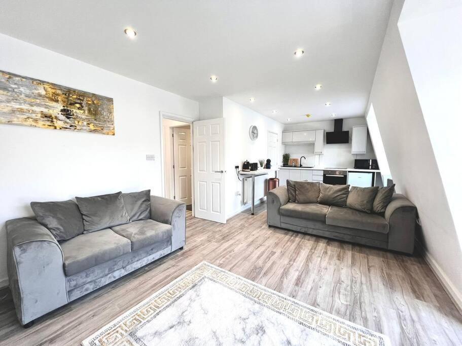 Lovely Penthouse Comfort And Peaceful Apartment Liverpool